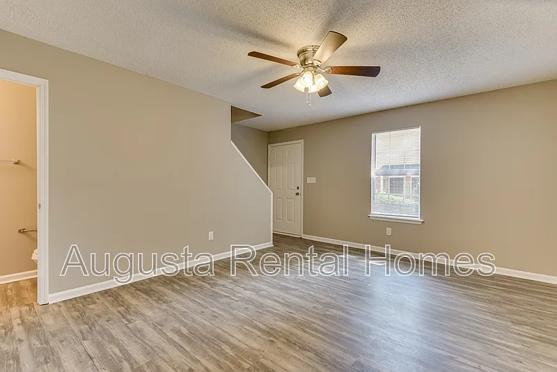 138 Chalet North Ct #138
