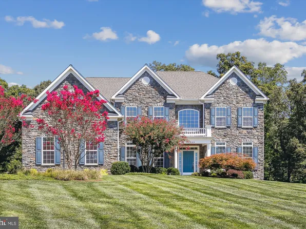 9688 Alexandra Nicole Dr, Lorton, VA 22079