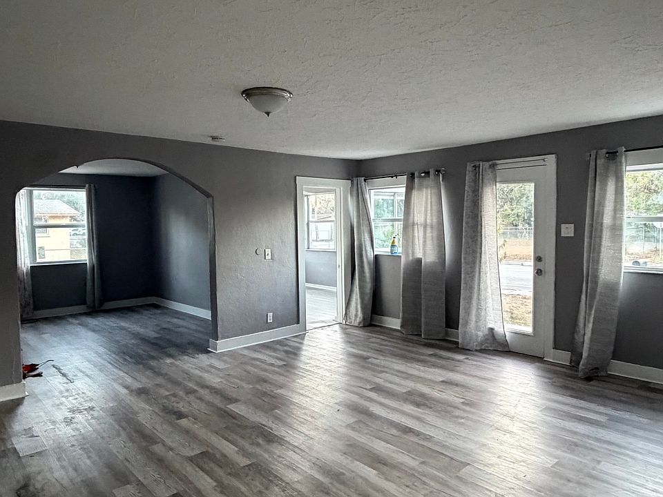 2204 N Orange Ave, Sarasota, FL 34234 | Zillow