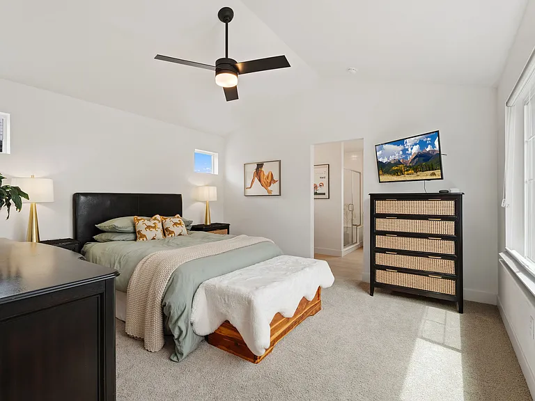 5182 Rendezvous Pkwy — Photo 11