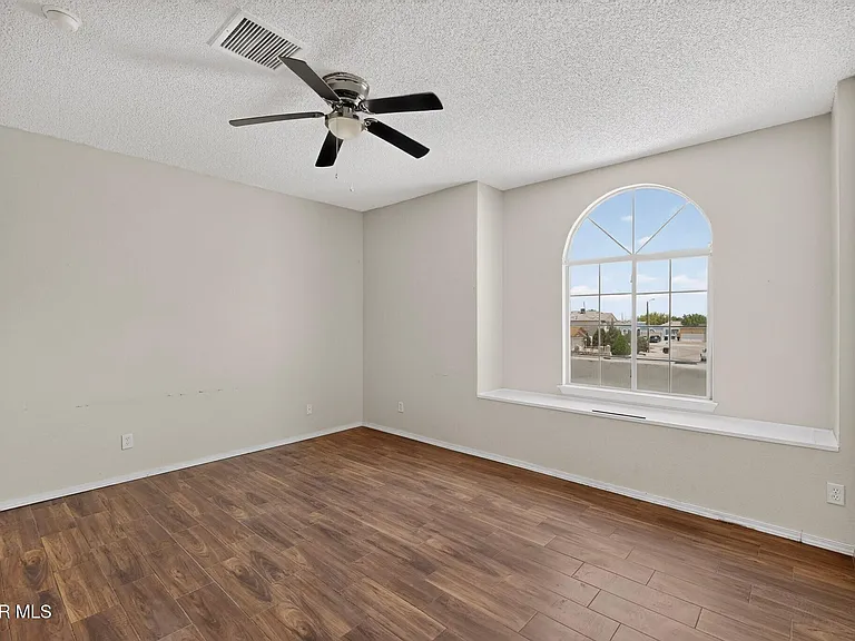 14224 Desert Ash Dr — Photo 26