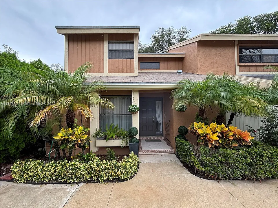 2201 NW 45th Ave