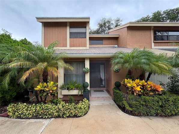 2201 NW 45th Ave