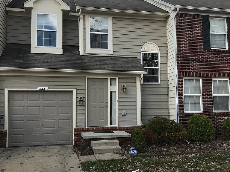 233 Tucker St — Photo 1