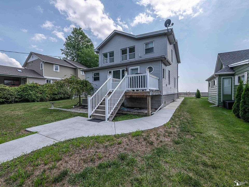 1st image of 2912 Lakeshore Dr