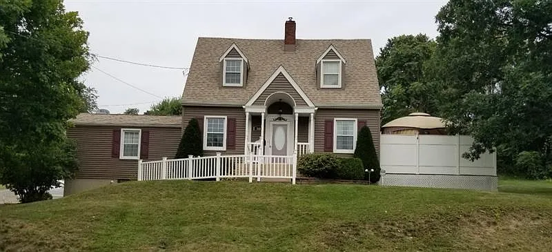 360 Berry St photo 1