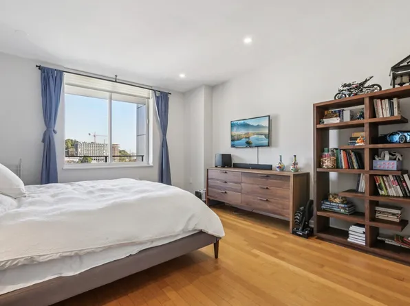 915 Hudson Park image 18 of 44