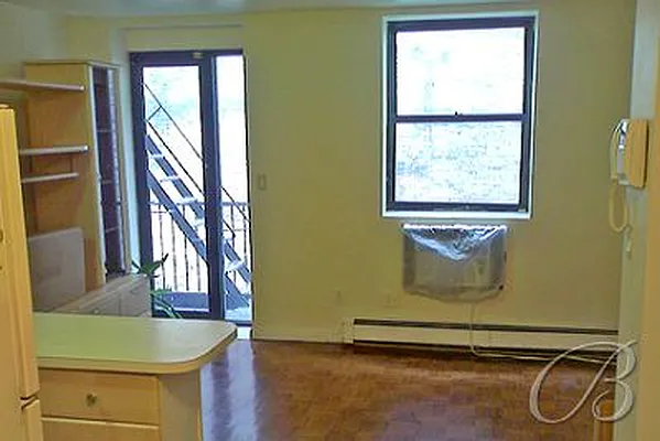 Rented by Bellmarc Realty | media 3