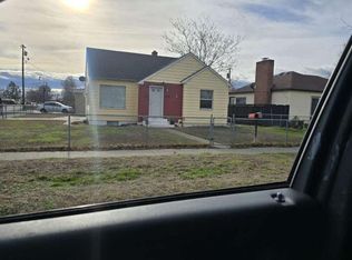 1102 W Margaret St, Pasco, WA 99301