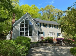 91 Raymond St, Darien, CT 06820
