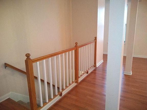 2nd image of 3916 Botanical Ave #A