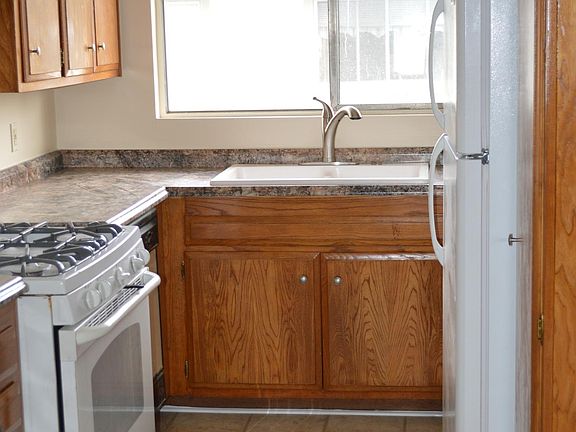 4th image of 4839 San Gordiano Ave APT B