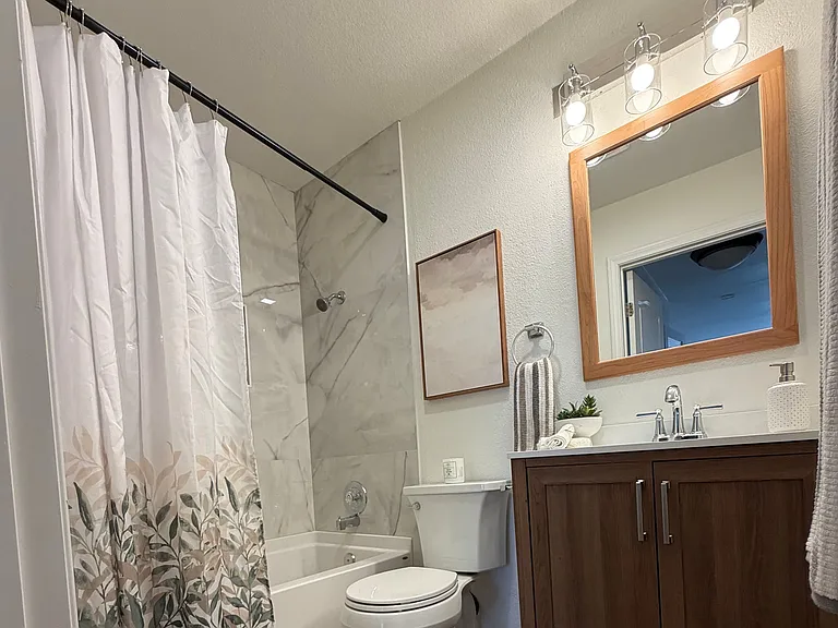 7717 Margerum Ave — Photo 4