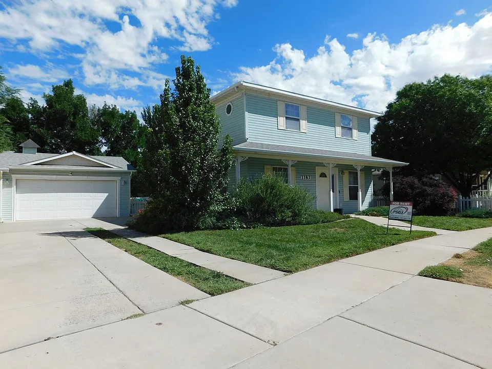 1183 Inverness Way