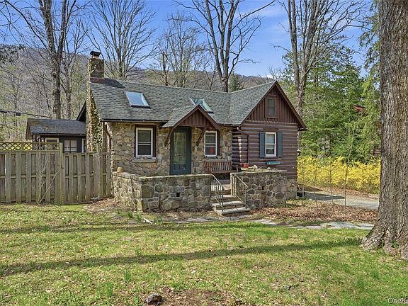 3rd image of 167 Highland Road