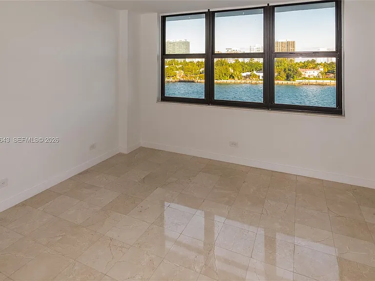 10101 E Bay Harbor Dr #404 — Photo 11