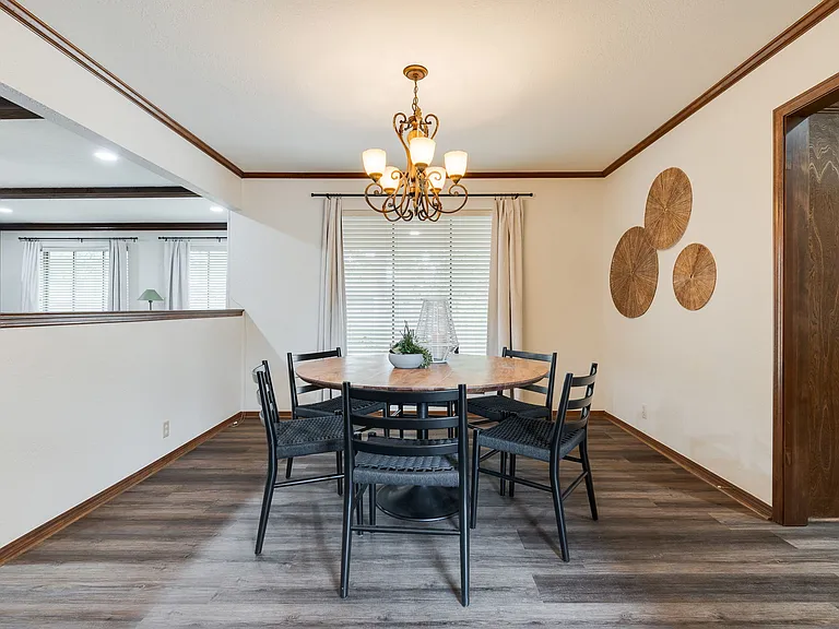 3121 Kent Dr — Photo 15