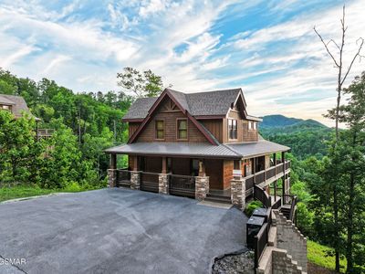 2344 Coopers Hawk Way, Sevierville, TN, 37862
