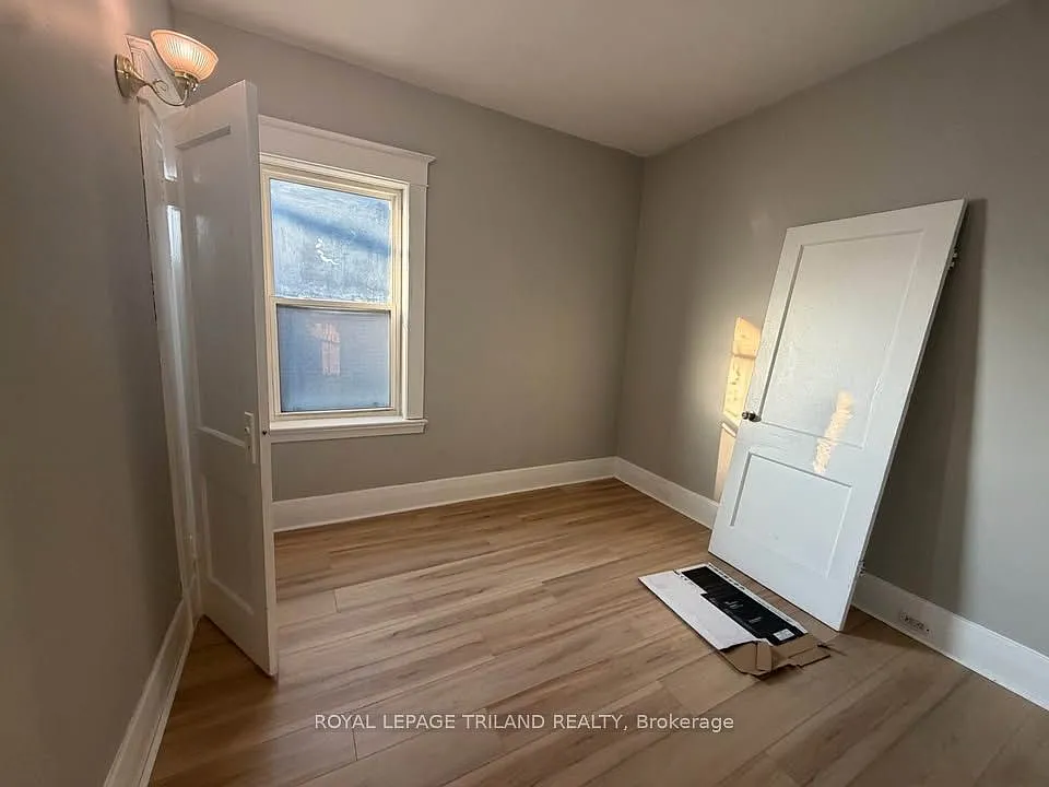 3 bed, $2,395 — Photo 4