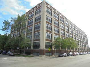 3963 W Belmont Ave UNIT 219, Chicago, IL 60618