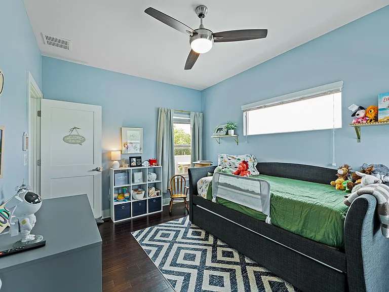 7600 Carver Ave #A — Photo 28