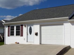 1412 Justin Jesse St, Princeton, WV 24740