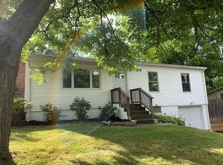 19 Hampshire Rd, Fishkill, NY 12524