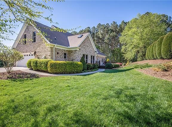 2nd image of 118 Gunpowder View Cir