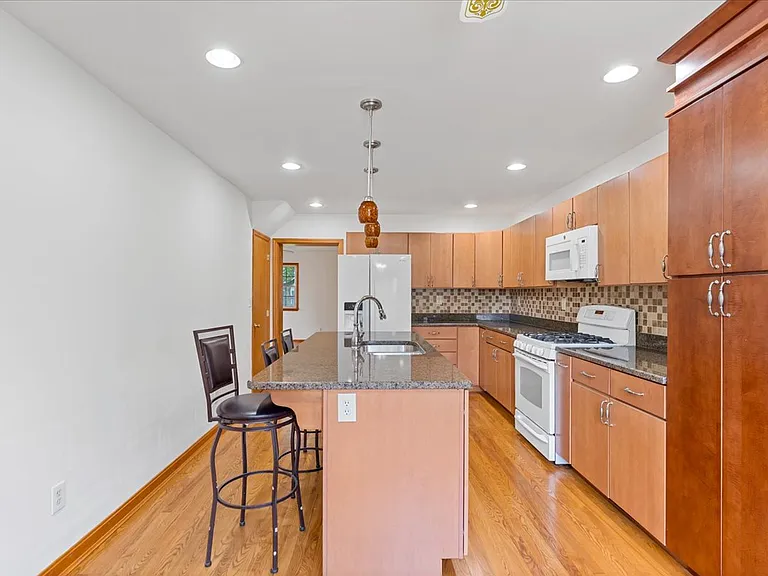 1103 Mount Allen Rd — Photo 20