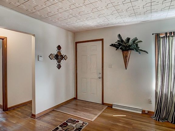 4th image of 29 Philmont Ave