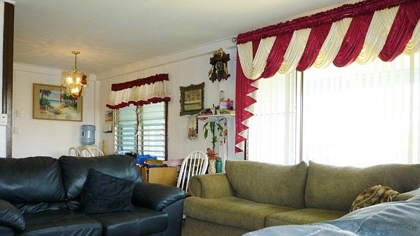 2nd image of 4070 Waiahi Pl
