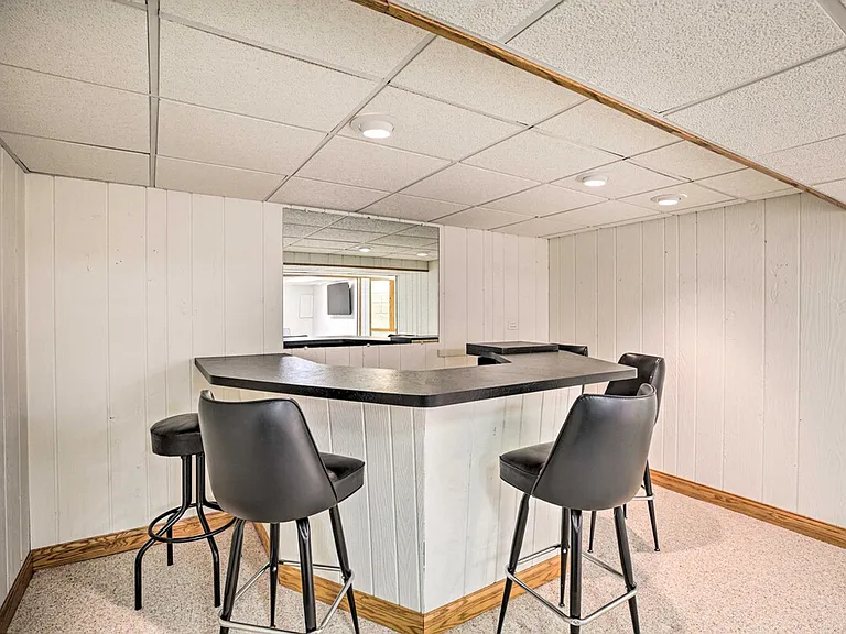 Building's Lounge
