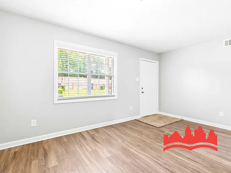3989 Battlefield Dr — Photo 8