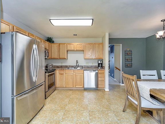 4th image of 11306 Wytheville Ln