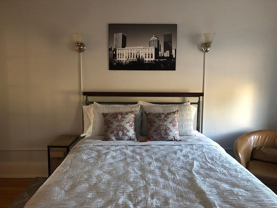 Queen bed