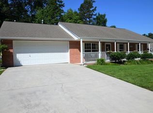 7141 Wrens Creek Ln, Knoxville, TN 37918
