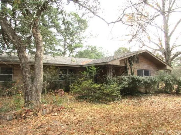 5705 Brinkley Rd, Pine Bluff, AR 71603