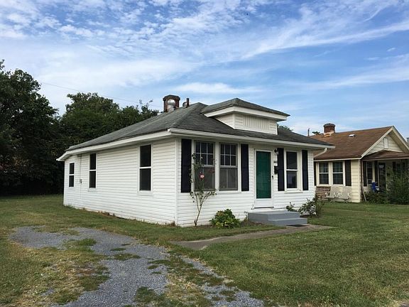 3rd image of 1445 E Sevier Ave