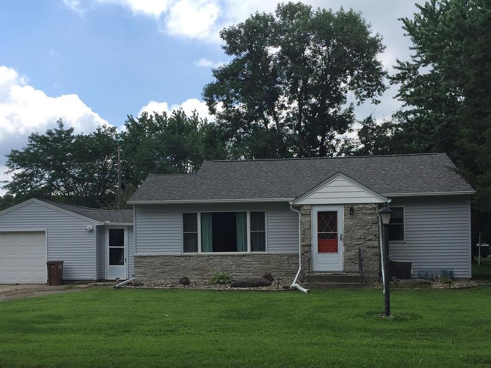 1st image of 22077 Trout Ave