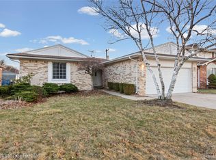11952 Steven Dr, Sterling Heights, MI