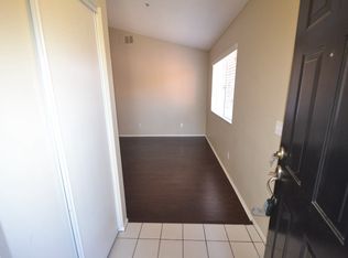 435 E James St, Rialto, CA 92376