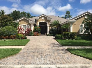 11952 Royce Waterford Cir, Tampa, FL 33626