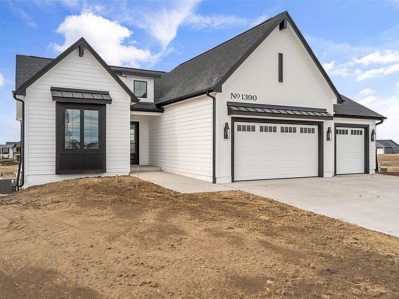 3rd image of 1390 NW Alderleaf Dr