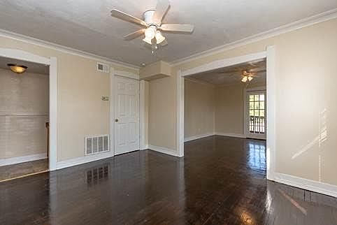 5th image of 2714 Tracy Ave #2