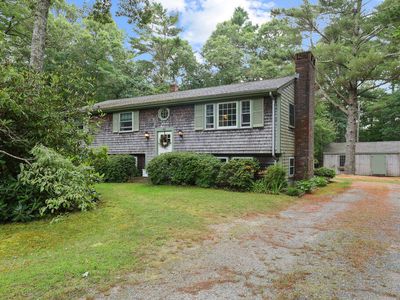 566 County Road, Pocasset, MA, 02559