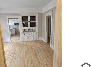 1025 S 37th St, Milwaukee, WI 53215