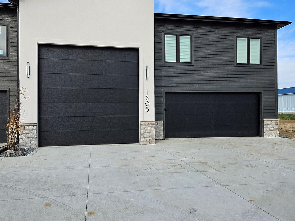 1st image of 1305 Quiniela Dr