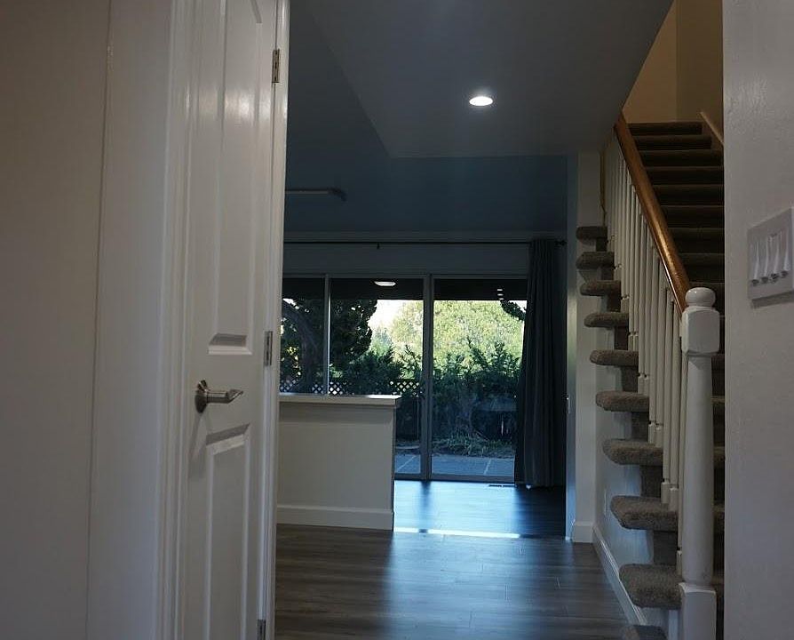1st image of 10226 Alpine Dr APT 1