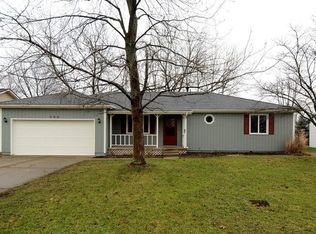 899 Shoreline Dr, Cicero, IN 46034
