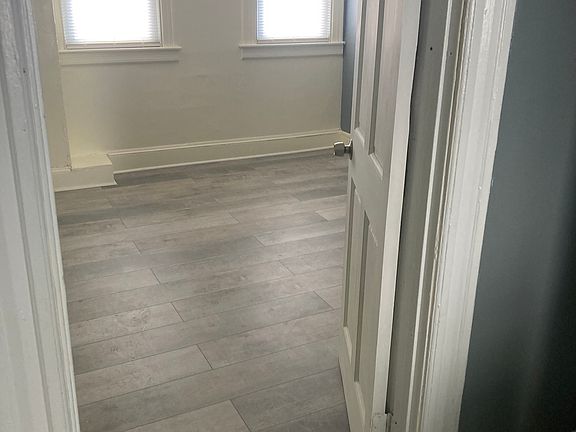 4th image of 243 Pine St #3